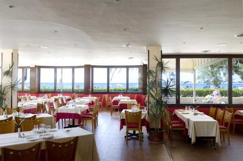 Akquaaa Boutique Hotel 4*
